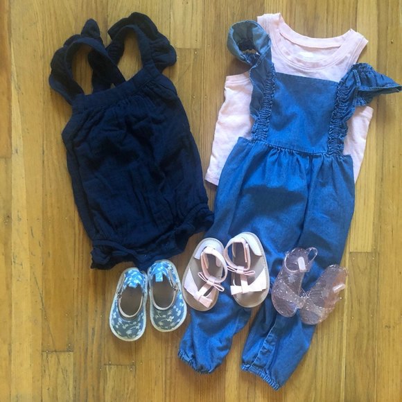 Old NavyRompers  and Shoes 12/18 mos - Picture 1 of 10